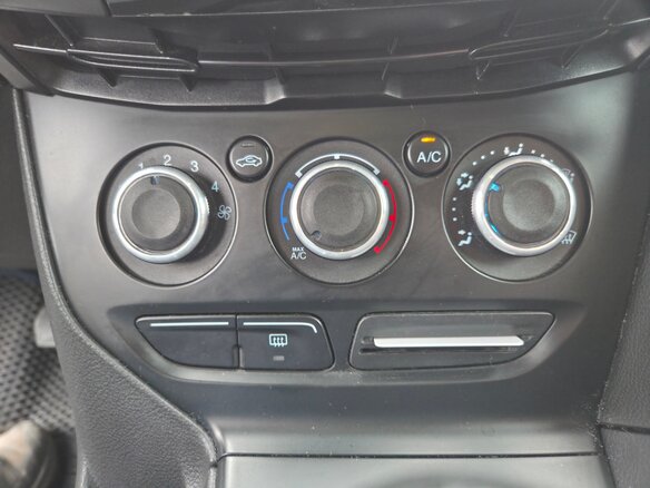 2012 Ford Focus III, чёрный, 680000 рублей - вид 18