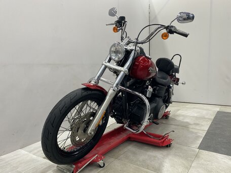 2012 Harley-Davidson Street Bob, красный, 649000 рублей, вид 4