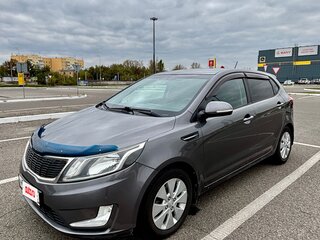 2013 Kia Rio 4-speed III, серый, 800000 рублей, вид 1