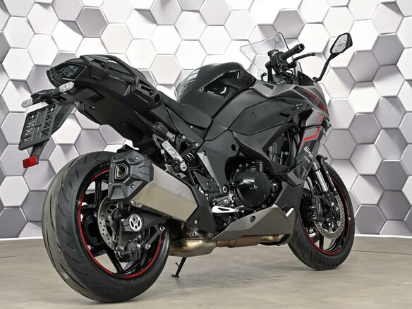 2024 Kawasaki Ninja 1000 SX, чёрный, 1479000 рублей - вид 6