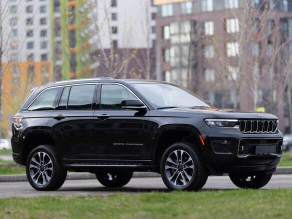 2023 Jeep Grand Cherokee V (WL), чёрный, 7200000 рублей - вид 5