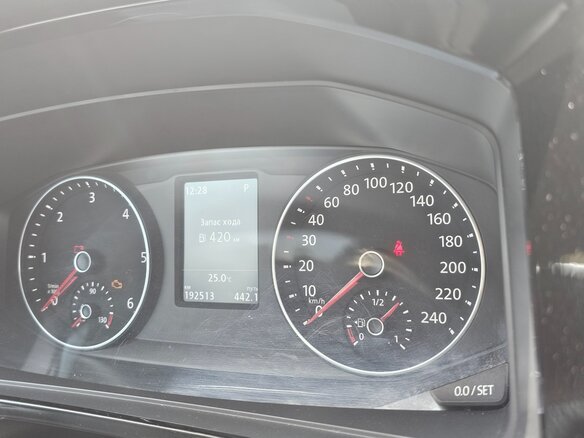 2017 Volkswagen Multivan T6, жёлтый, 3990000 рублей - вид 18