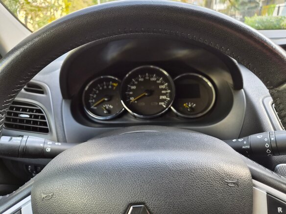 2012 Renault Fluence I, белый, 850000 рублей - вид 18
