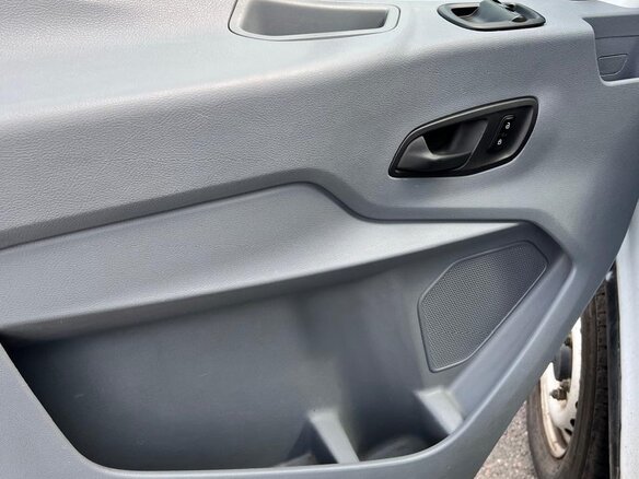 2018 Ford Transit, белый, 2000000 рублей - вид 1