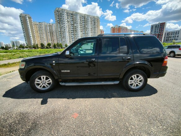 2007 Ford Explorer IV, чёрный - вид 6