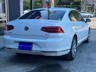 2018 Volkswagen Passat B8, белый, 1390000 рублей, вид 4
