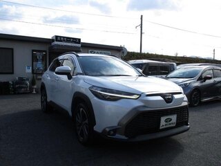2023 Toyota Corolla Cross I, белый, 2100000 рублей, вид 3