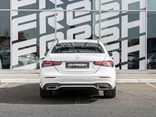 2021 Mercedes-Benz E-Класс 220 d V (W213, S213, C238) Рестайлинг, белый, 4200000 рублей, вид 4