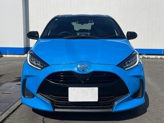 2023 Toyota Yaris IV, голубой, 1251000 рублей, вид 2