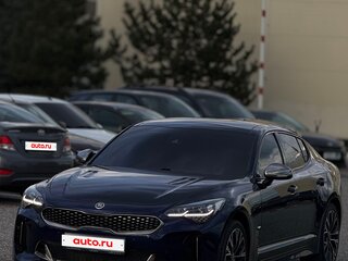 2018 Kia Stinger I, синий, 2150000 рублей, вид 1