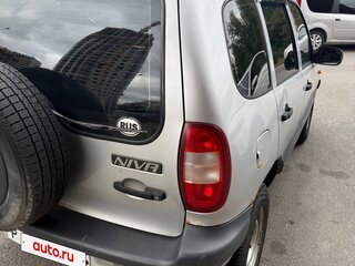 2008 Chevrolet Niva I, серебристый, 270000 рублей, вид 2