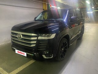 2015 Toyota Land Cruiser 200 Series Рестайлинг 1, чёрный, 4950000 рублей, вид 1
