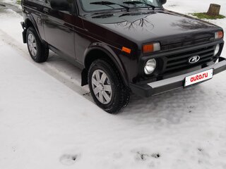 2015 Lada (ВАЗ) 2121 (4x4) I Рестайлинг, фиолетовый, 560000 рублей, вид 4
