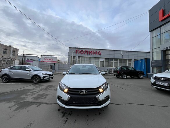 2026 Lada (ВАЗ) Granta I Рестайлинг, белый, 1101000 рублей - вид 1