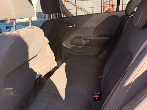 2015 Chevrolet Aveo II, белый, 1000000 рублей - вид 12