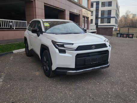 2026 Toyota RAV4 V (XA50), белый, 4350000 рублей, вид 3