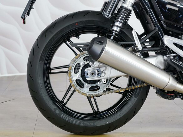 2025 Triumph Speed Twin, красный, 1599000 рублей - вид 8