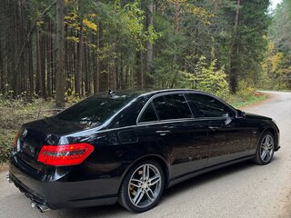 2010 Mercedes-Benz E-Класс 200 5G-Tronic IV (W212, S212, C207), чёрный, 1200000 рублей, вид 5