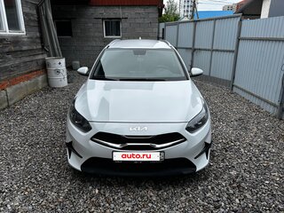 2021 Kia Ceed III Рестайлинг, белый, 2100000 рублей, вид 2