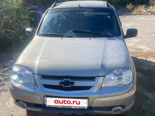 2011 Chevrolet Niva I Рестайлинг, серый, 530000 рублей, вид 1