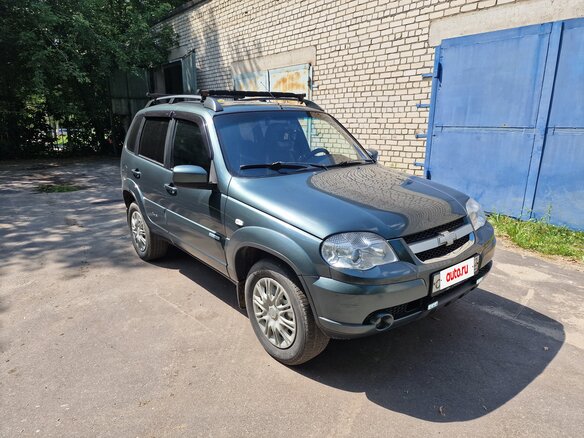 2012 Chevrolet Niva I Рестайлинг, серый, 430000 рублей - вид 1