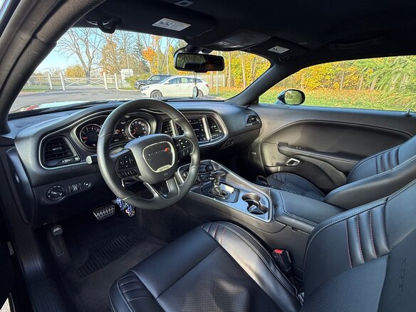 2017 Dodge Challenger R__T III Рестайлинг 2, чёрный, 4300000 рублей - вид 8