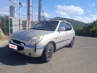 2001 Daihatsu Storia I (M100) Рестайлинг, золотистый, 370000 рублей, вид 1
