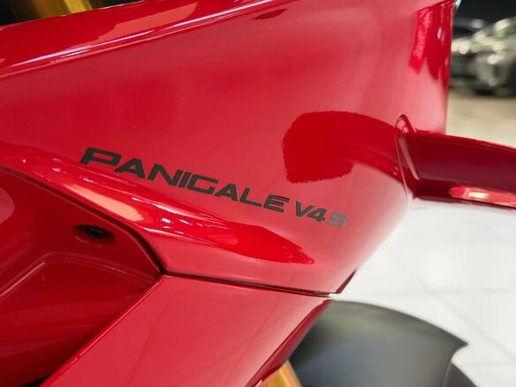 2025 Ducati Panigale V4, красный, 3737000 рублей - вид 12