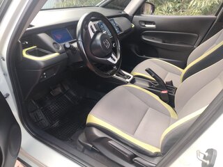 2020 Honda Fit III Рестайлинг, белый, 1570000 рублей, вид 5