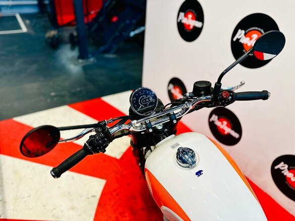 2026 Royal Enfield Bear 650, белый, 728000 рублей - вид 9