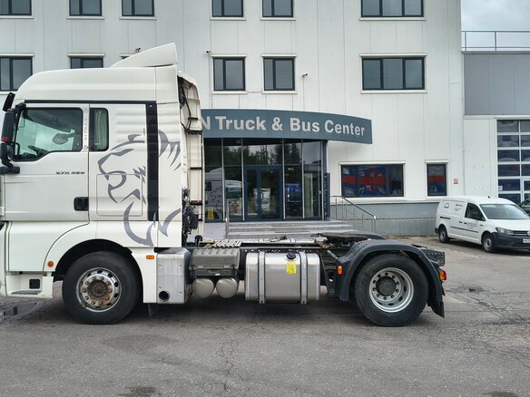 2023 Sinotruk Sitrak C7H MAX, белый - вид 1