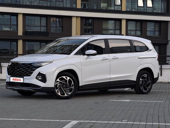 2026 Hyundai Custin, белый, 2290000 рублей - вид 2