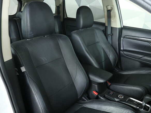 2016 Mitsubishi Outlander III Рестайлинг 2, белый, 1849000 рублей - вид 26