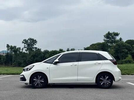 2022 Honda Fit IV, белый, 1200555 рублей, вид 3