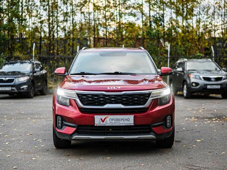 2022 Kia Seltos I, красный, 1980000 рублей, вид 3