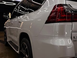 2017 Lexus LX 570 III Рестайлинг 2, белый, 11500000 рублей, вид 3