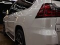 2017 Lexus LX 570 III Рестайлинг 2, белый, 11500000 рублей - вид 2