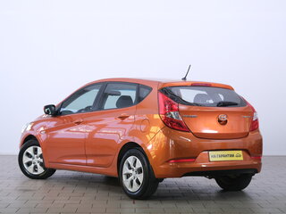 2015 Hyundai Solaris I Рестайлинг, оранжевый, 979000 рублей, вид 4