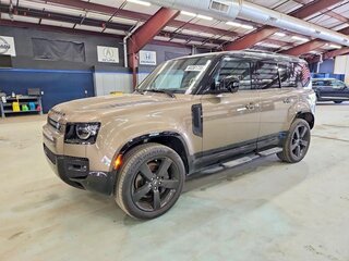2025 Land Rover Defender 110 II, бежевый, 9900000 рублей, вид 1