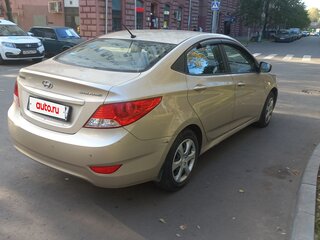 2013 Hyundai Solaris I, бежевый, 730000 рублей, вид 5