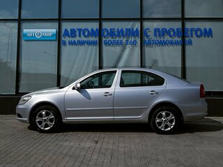 2012 Skoda Octavia II (A5) Рестайлинг, серебристый, 695000 рублей, вид 2