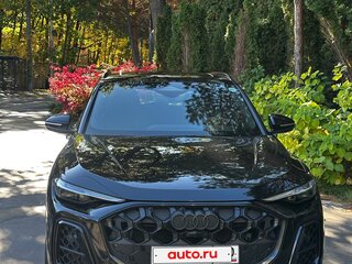 2025 Audi Q5 45 TFSI III (GU), чёрный, 6900000 рублей, вид 2