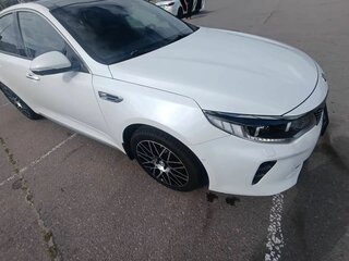 2017 Kia Optima IV, белый, 1800000 рублей, вид 4