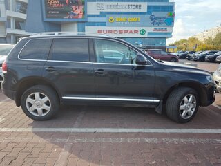 2007 Volkswagen Touareg I Рестайлинг, чёрный, 950000 рублей, вид 2
