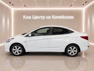 2013 Hyundai Solaris I, белый, 799990 рублей, вид 5