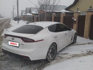 2019 Kia Stinger I, белый, 2000000 рублей, вид 3