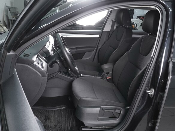 2015 Skoda Octavia III (A7), чёрный, 1170000 рублей - вид 9