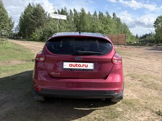 2016 Ford Focus III Рестайлинг, красный, 1050000 рублей, вид 5