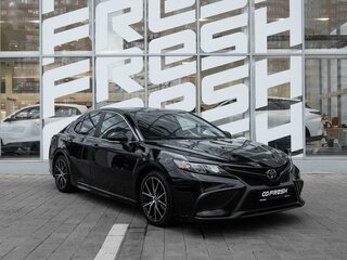 2021 Toyota Camry VIII (XV70) Рестайлинг, чёрный, 2580000 рублей, вид 1