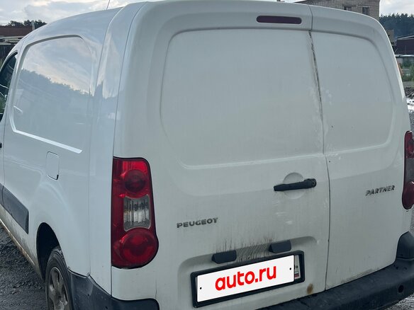 2012 Peugeot Partner II Рестайлинг, белый, 500000 рублей - вид 3